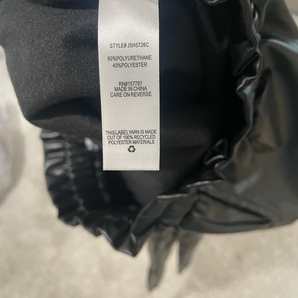 Faux Leather Joggers Women - Picture 4 of 5